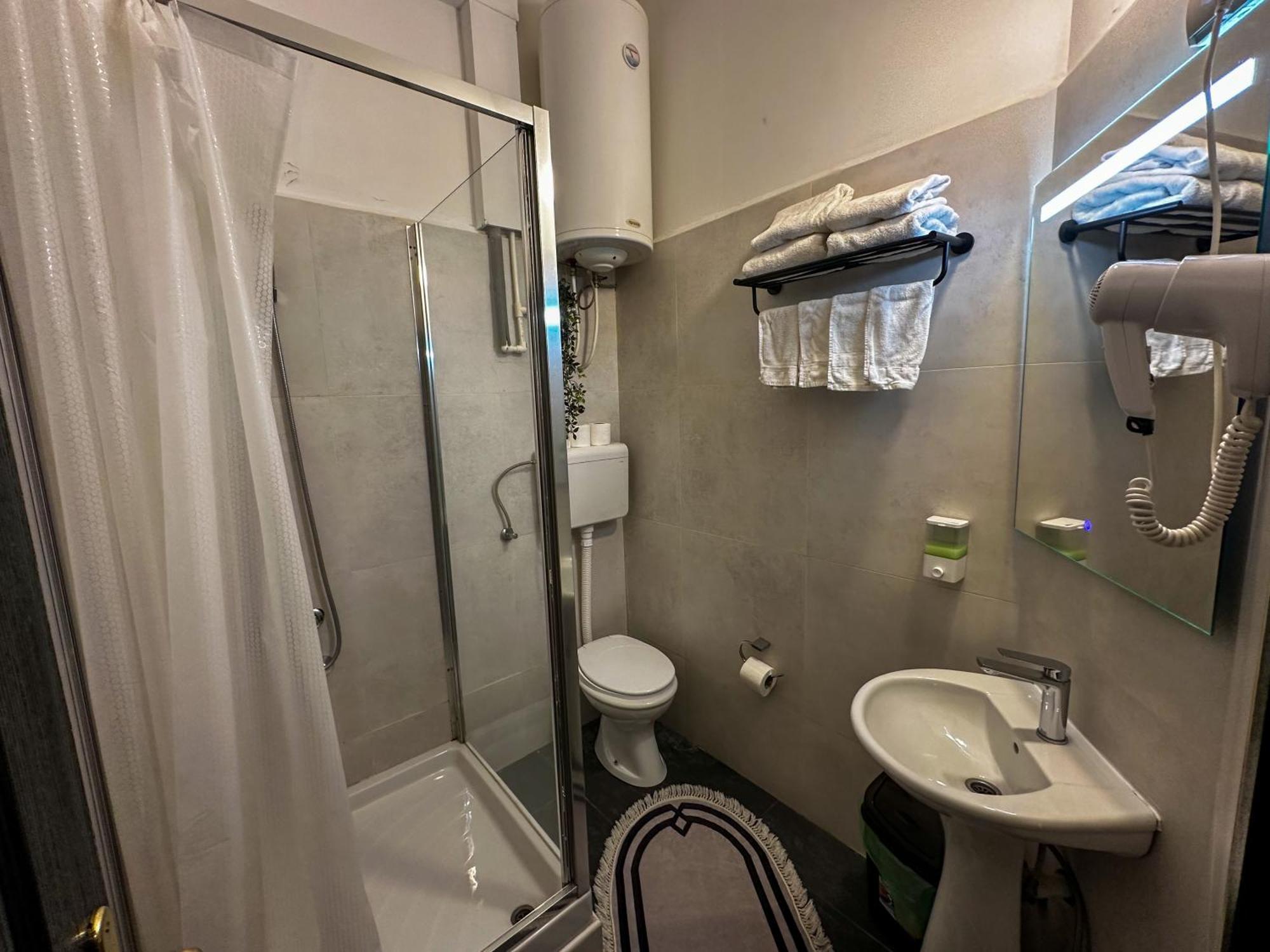 The Only One Apartments Ni 外观 照片